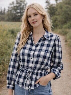 NEW! THE GREAT. The Stream Button Down Navy White Heart Plaid Top Size 1 Small